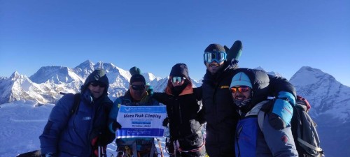 summit group mera peak